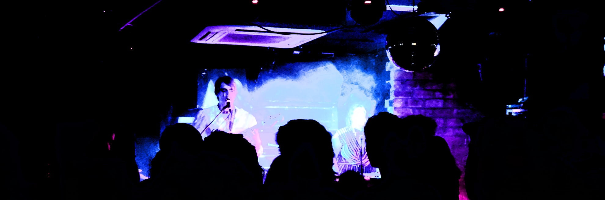 Gravelle live at the Hug and Pint